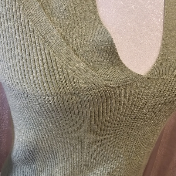 Cider Ribbed Knit Halter Sweater Top - Picture 4 of 4